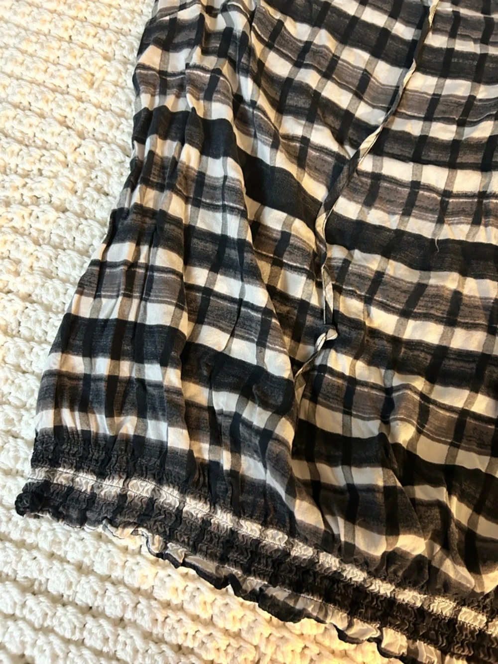 a.n.a Black and White Plaid Ruffled Hem Sleeveless Camisole